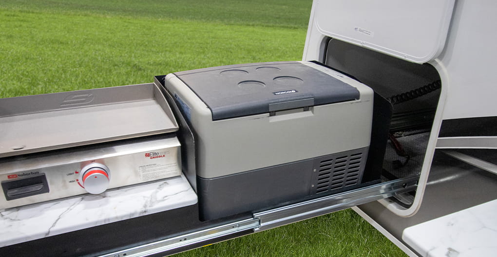 Aucta Rear Kitchen Refrigerator