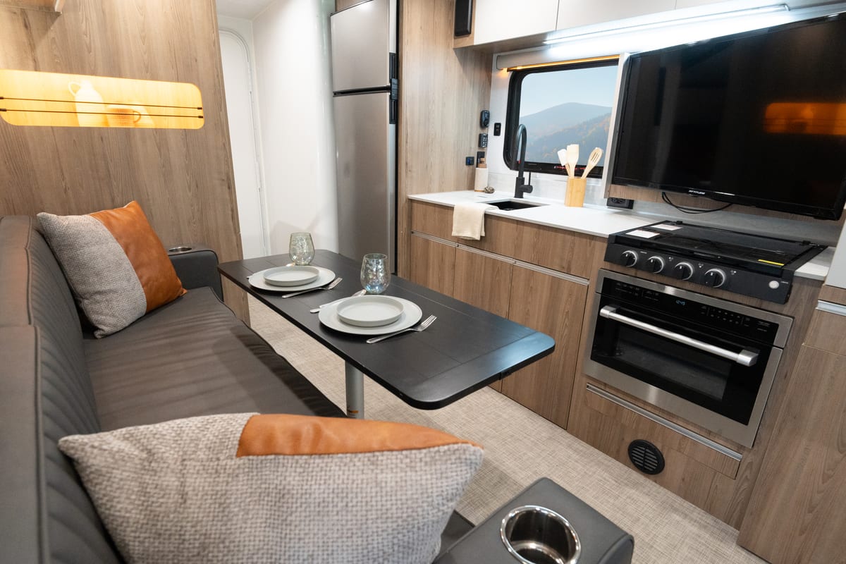 Aucta Sycamore rear bunks interior