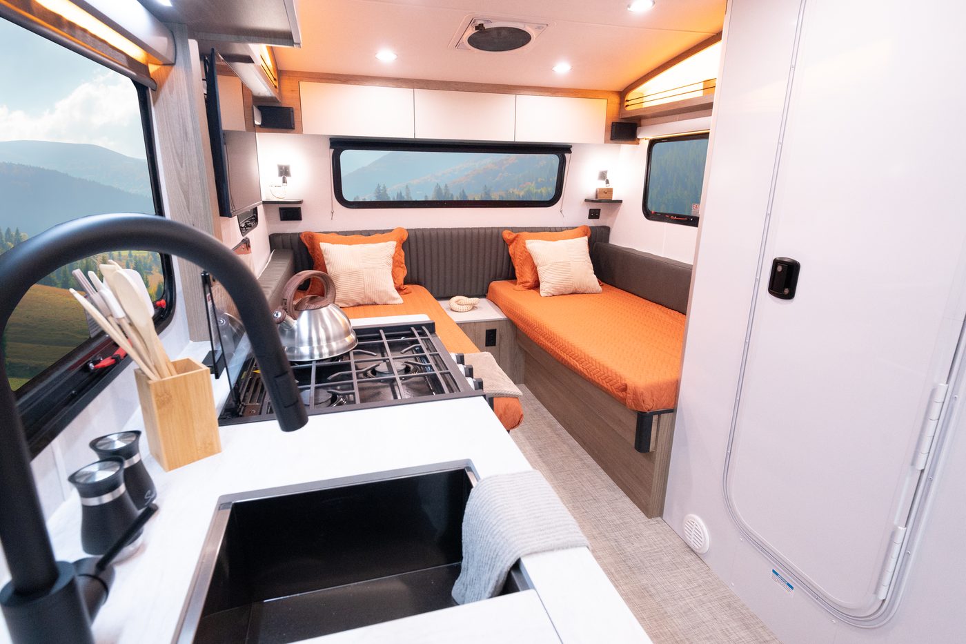 kitchen - twin bed