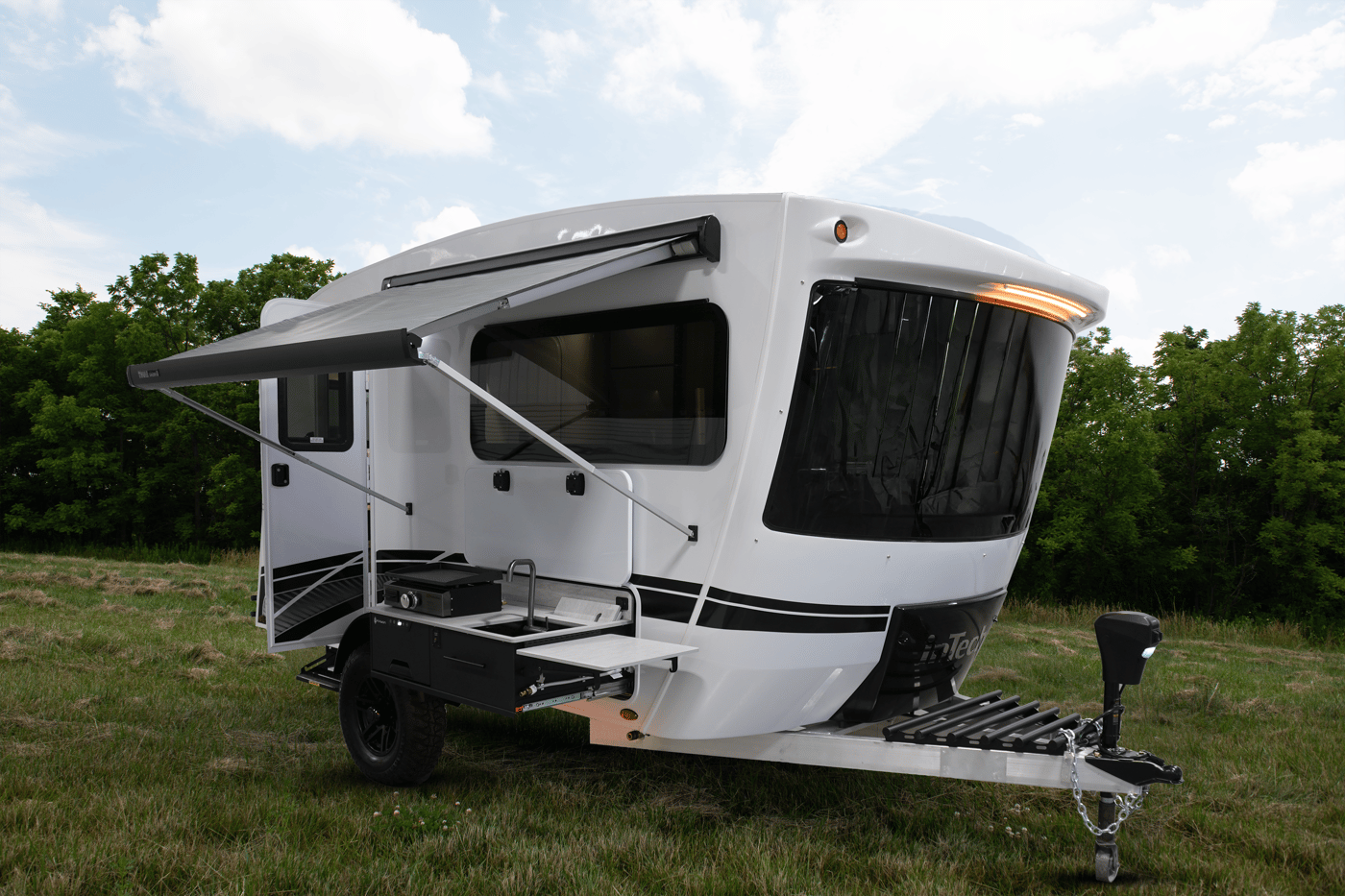 inTech Sol tilt forward design