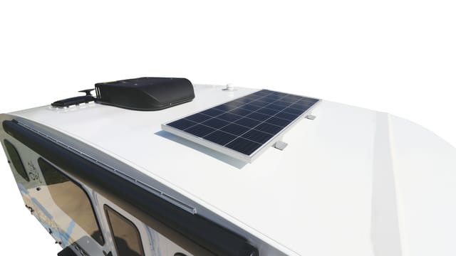 inTech 200 Watt Charging System