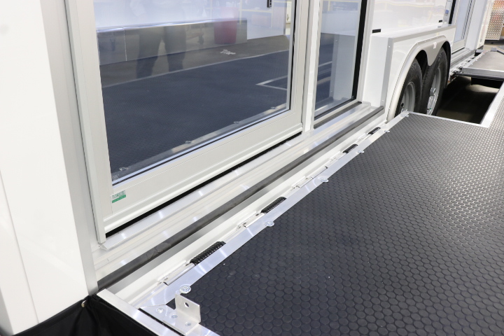 intech trailers