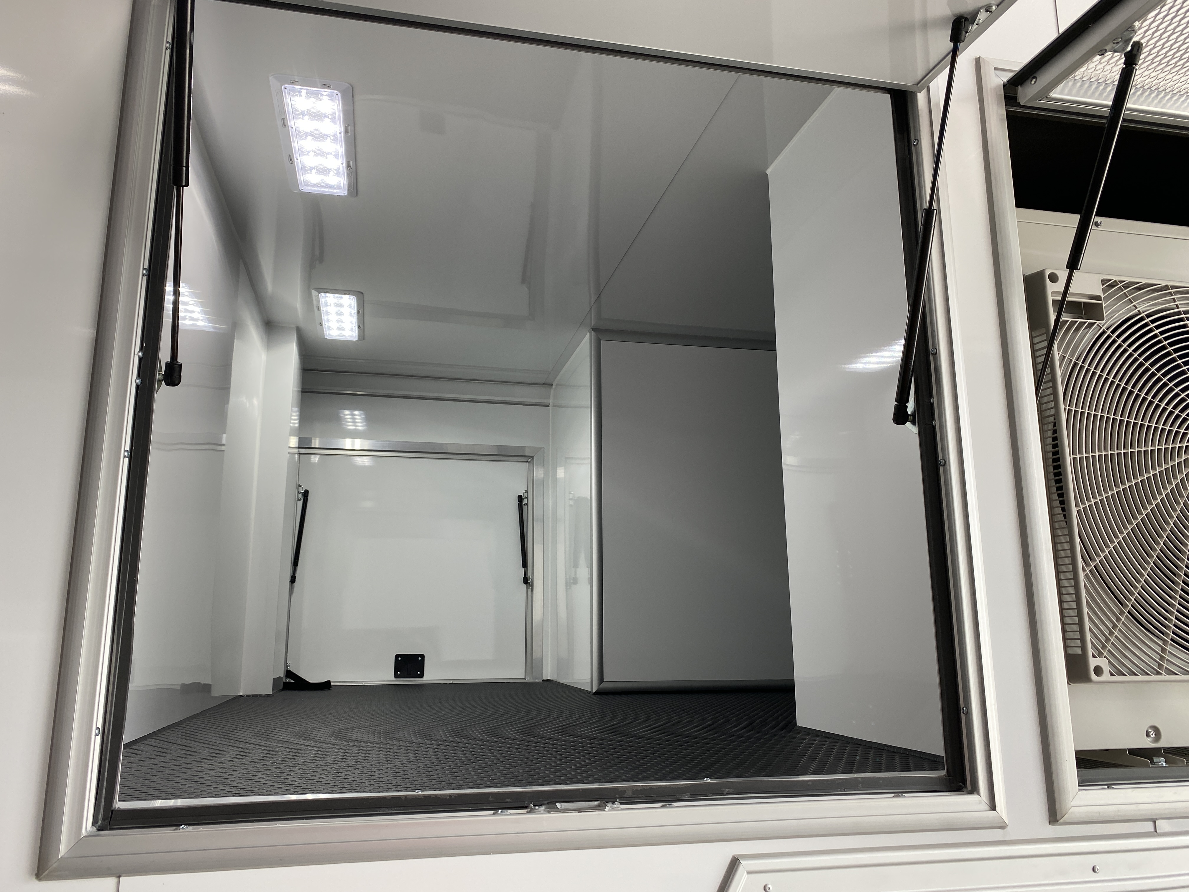 intech trailers