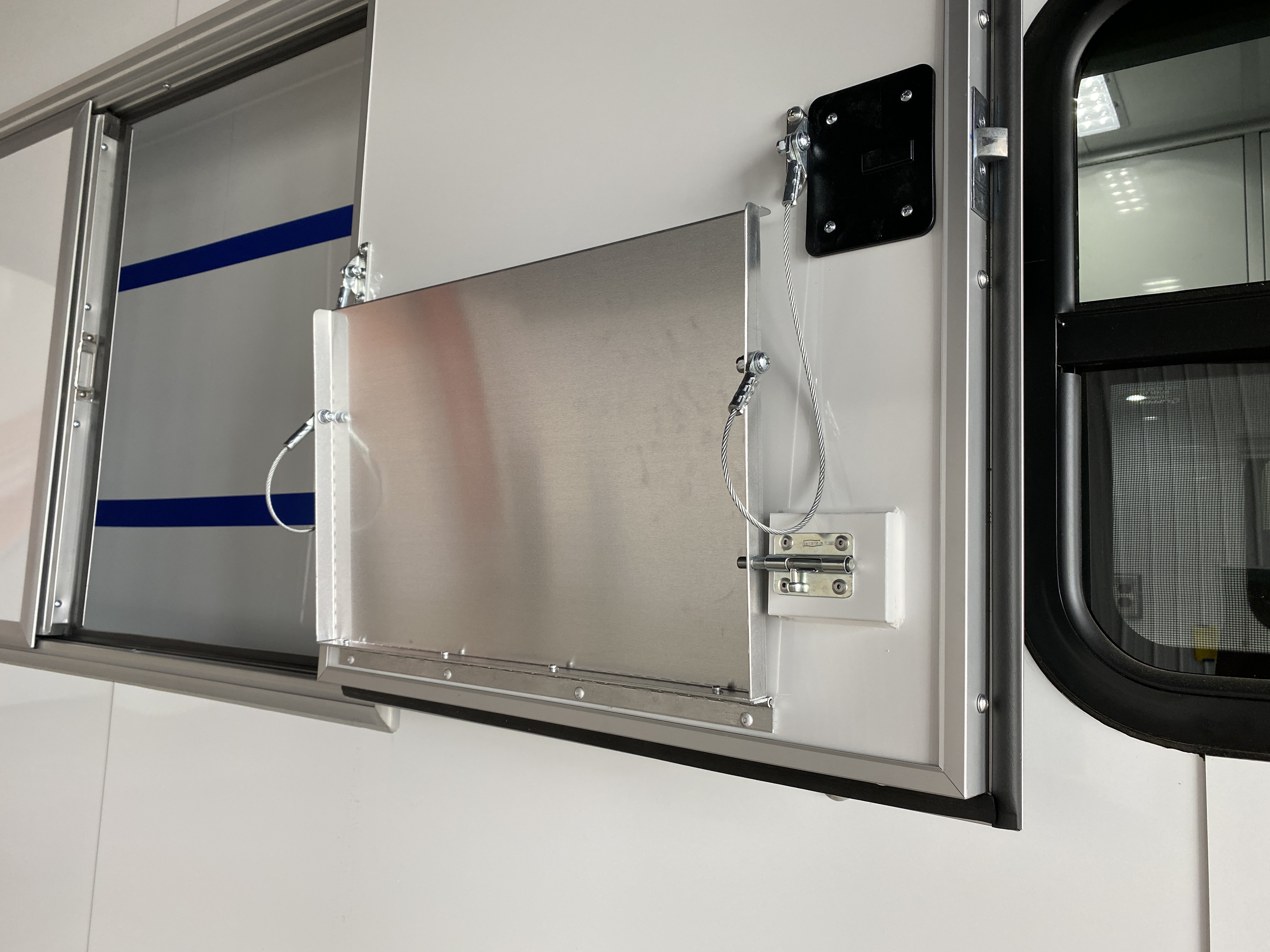 intech trailers