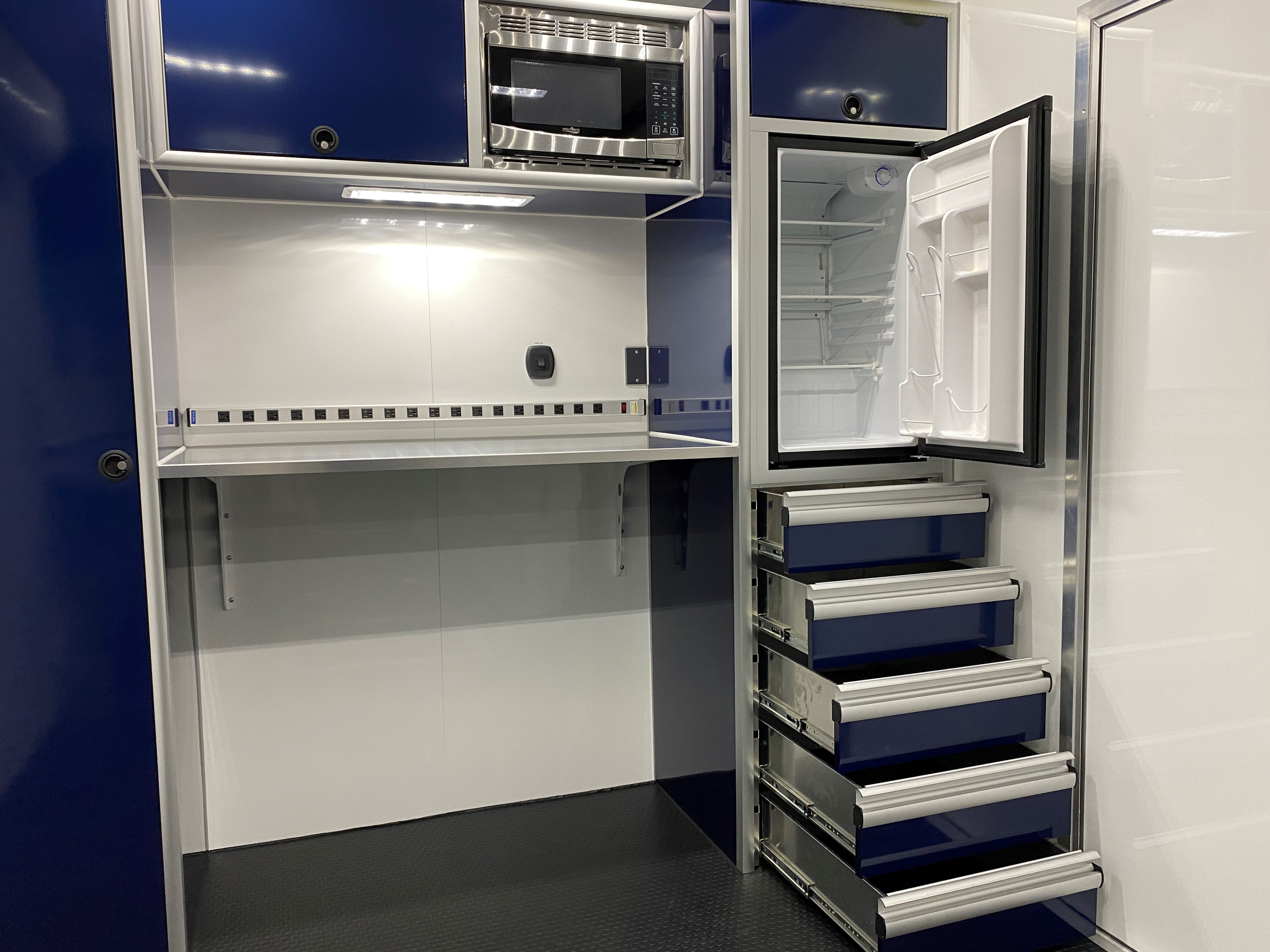 intech trailers