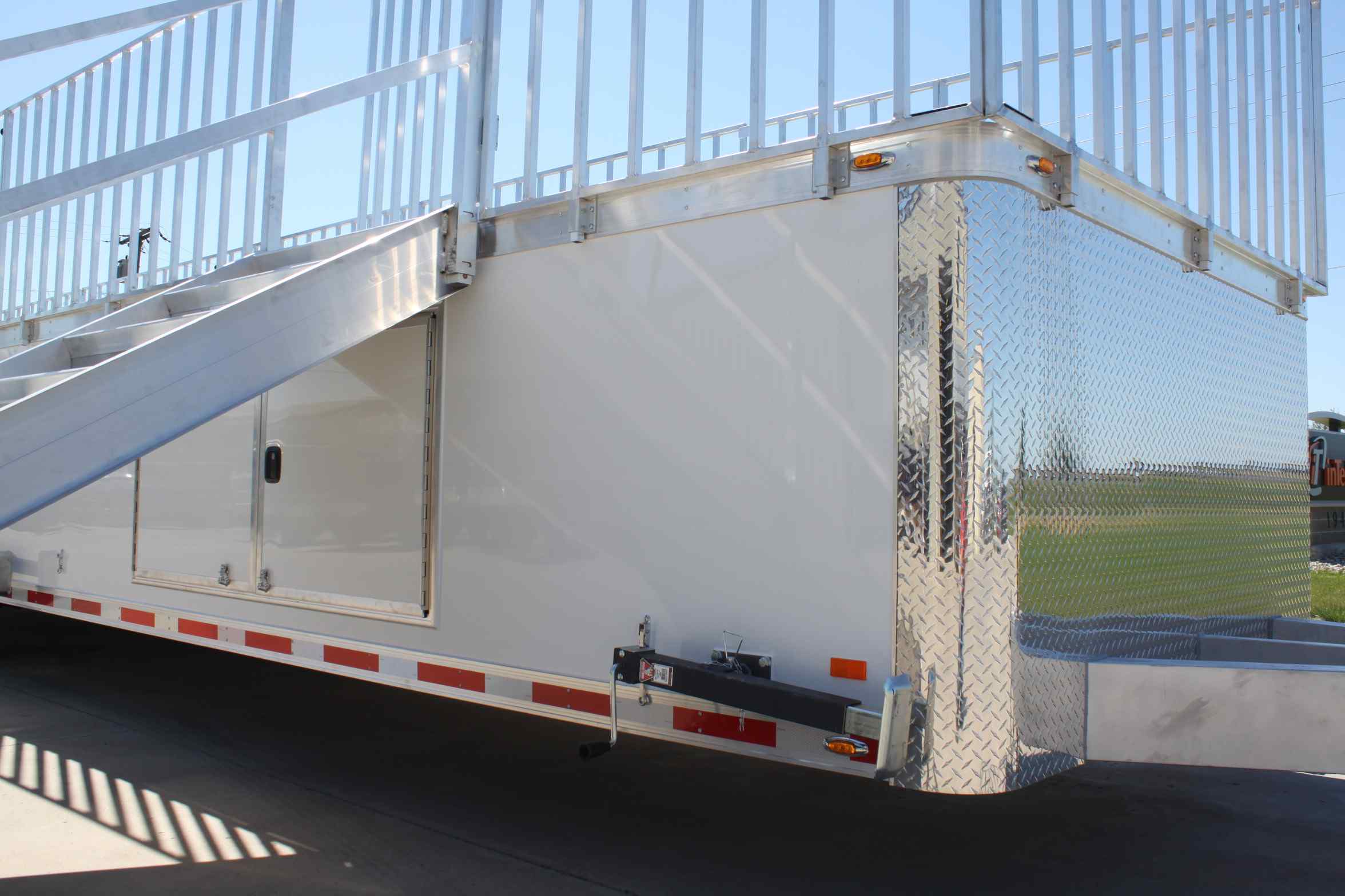 intech trailers
