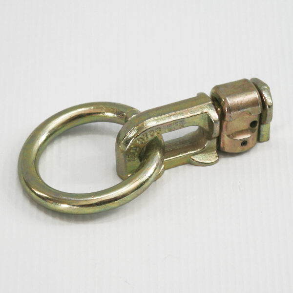 Double Stud Fitting
