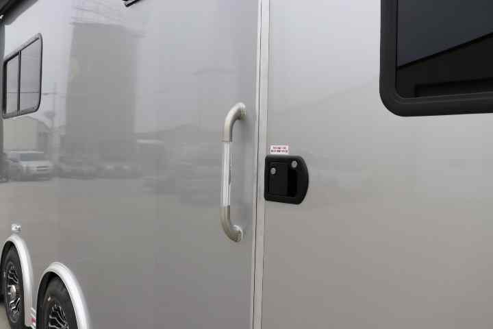 inTech Gooseneck Trailer
