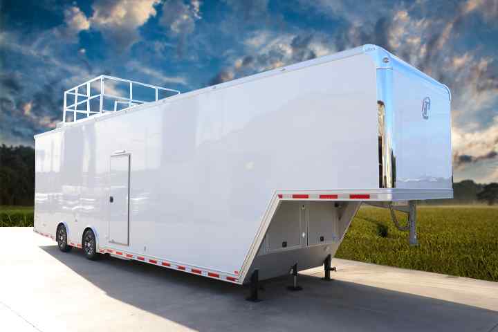 inTech Gooseneck Trailer