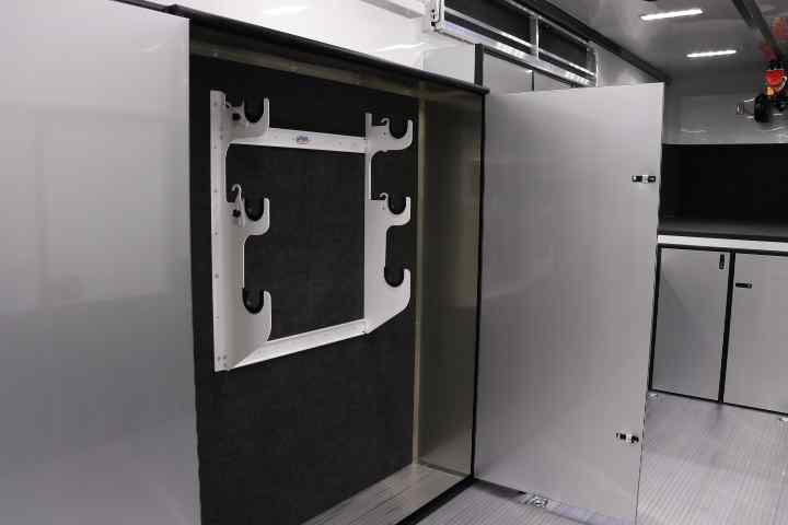 inTech Gooseneck Trailer