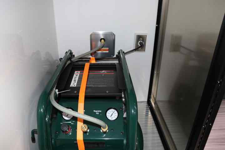 inTech Gooseneck Trailer