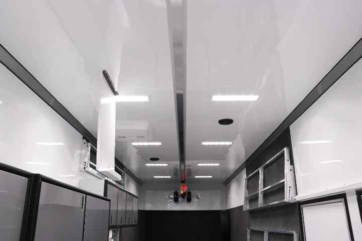inTech Gooseneck Trailer