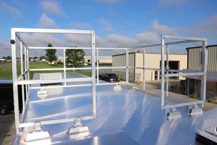 inTech Gooseneck Trailer