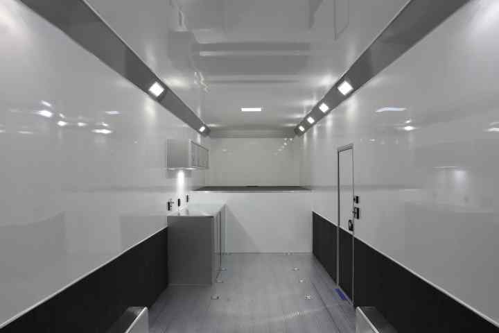 inTech Gooseneck Trailer