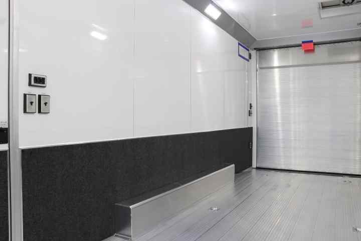 inTech Gooseneck Trailer