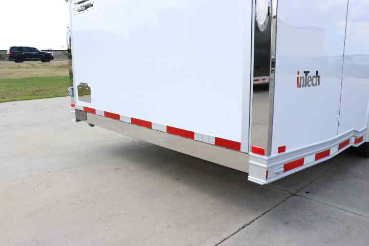 inTech Gooseneck Trailer