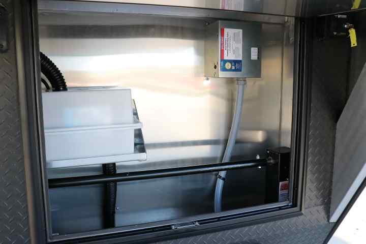 inTech Gooseneck Trailer