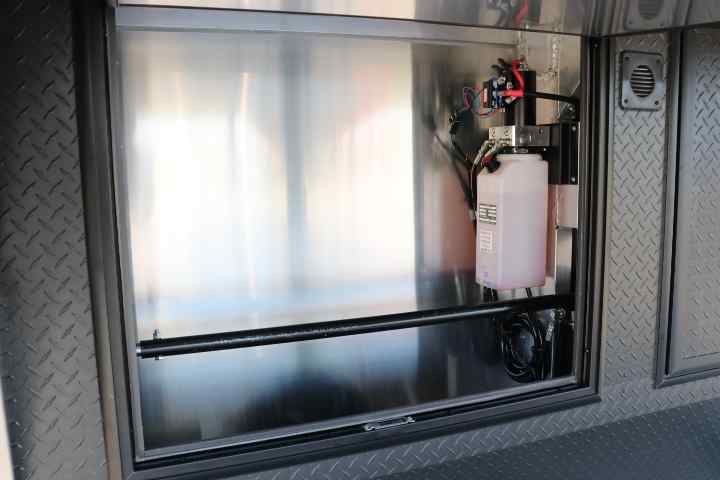 inTech Gooseneck Trailer
