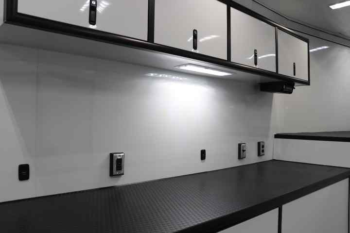 inTech Gooseneck Trailer