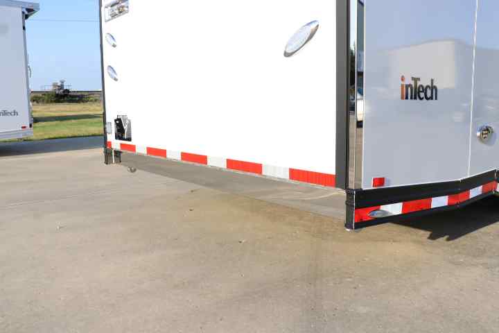 inTech Gooseneck Trailer