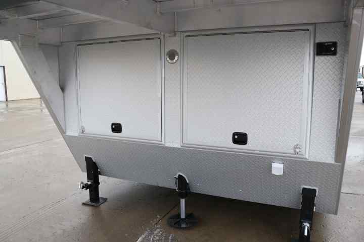 inTech Gooseneck Trailer