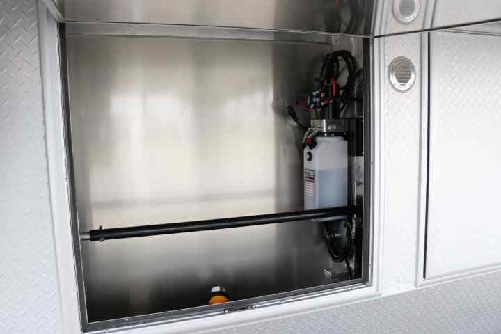 inTech Gooseneck Trailer