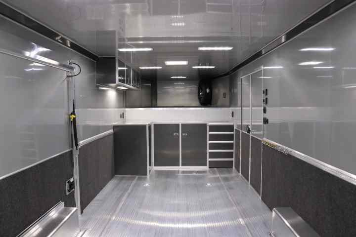 inTech Gooseneck Trailer