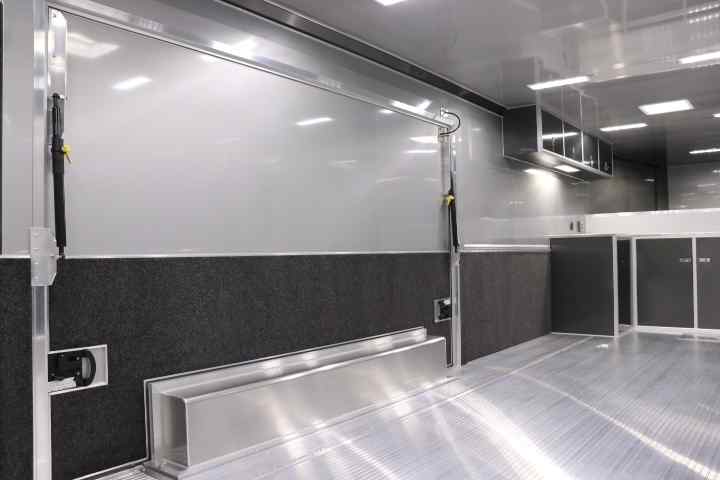inTech Gooseneck Trailer