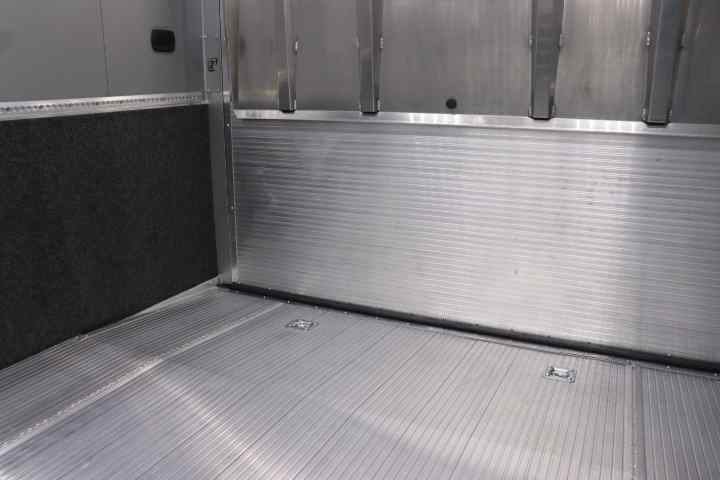 inTech Gooseneck Trailer