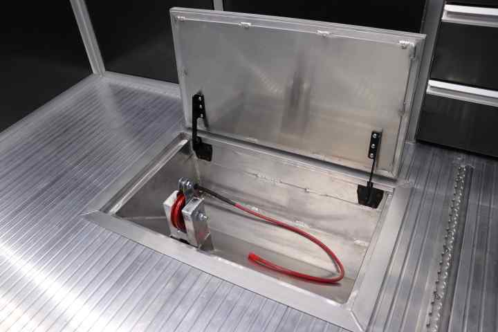 inTech Gooseneck Trailer