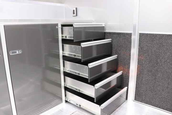 inTech Gooseneck Trailer