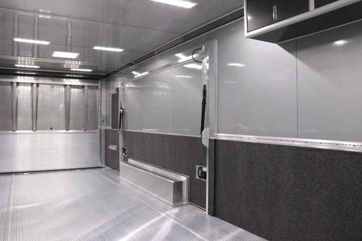 inTech Gooseneck Trailer