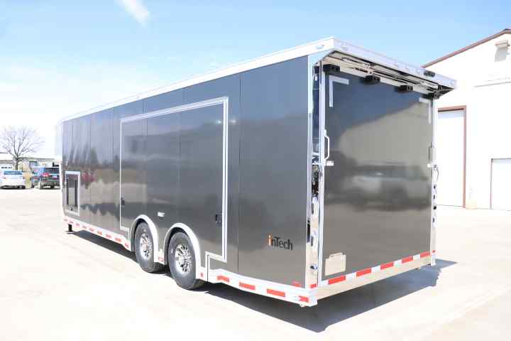 inTech Gooseneck Trailer
