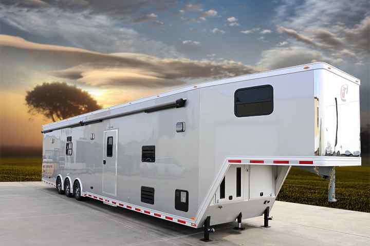inTech Gooseneck Trailer
