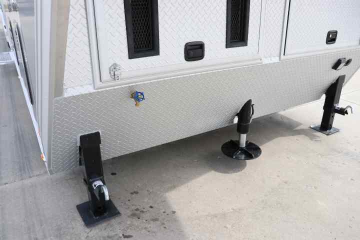 inTech Gooseneck Trailer