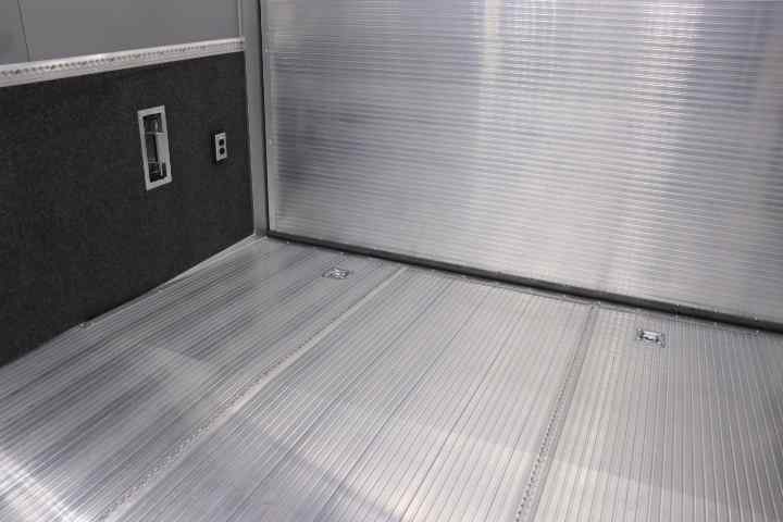 inTech Gooseneck Trailer