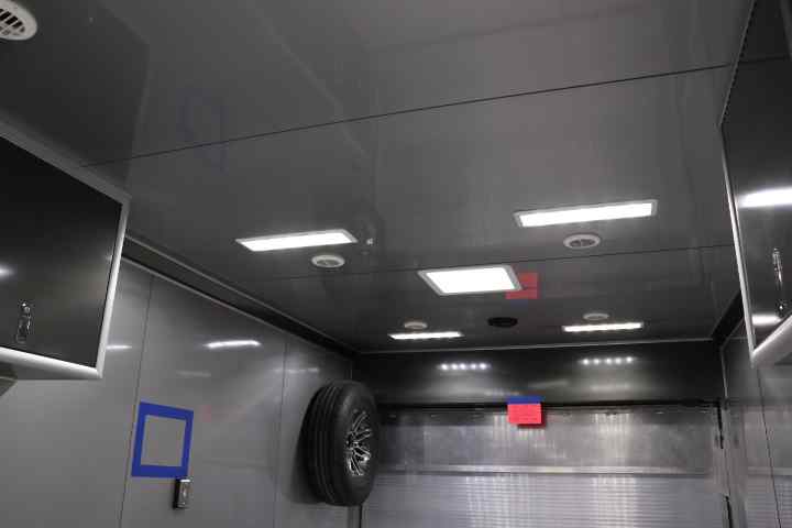 inTech Gooseneck Trailer