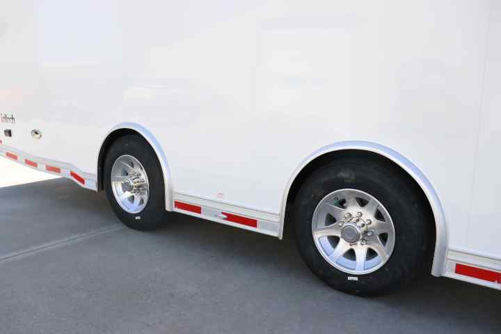 inTech Gooseneck Trailer