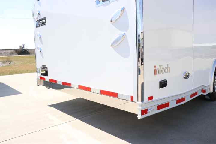 inTech Gooseneck Trailer