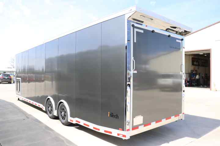 inTech Gooseneck Trailer
