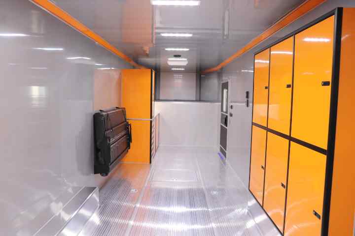 inTech Gooseneck Trailer