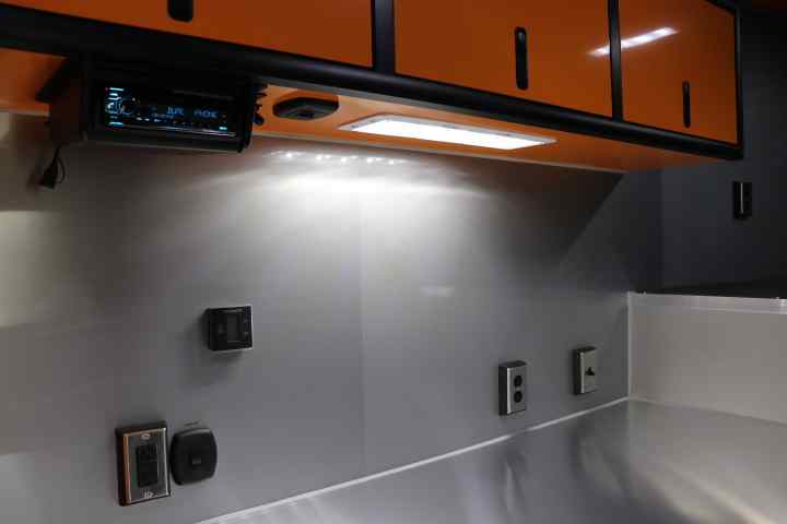 inTech Gooseneck Trailer