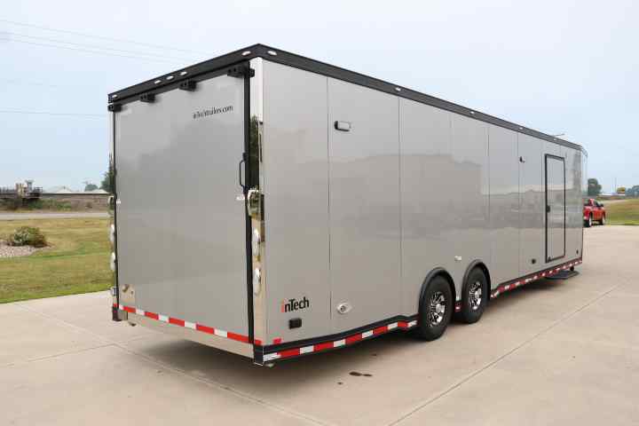 inTech Gooseneck Trailer
