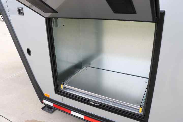 inTech Gooseneck Trailer