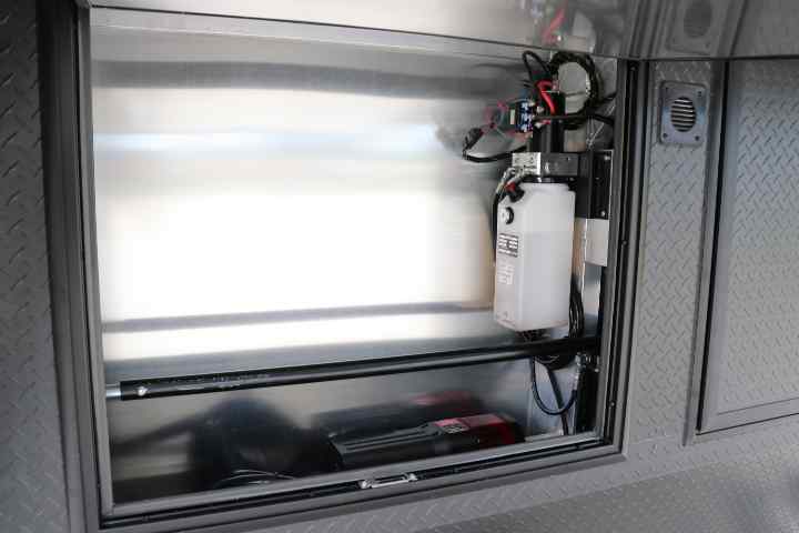 inTech Gooseneck Trailer