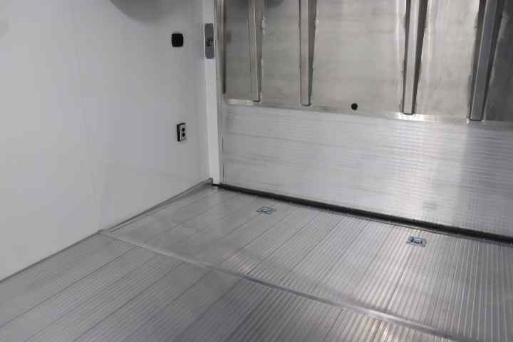 inTech Gooseneck Trailer