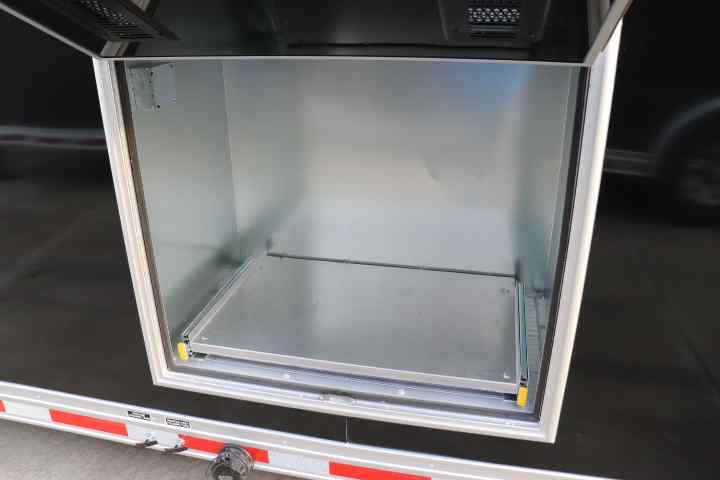 inTech Gooseneck Trailer