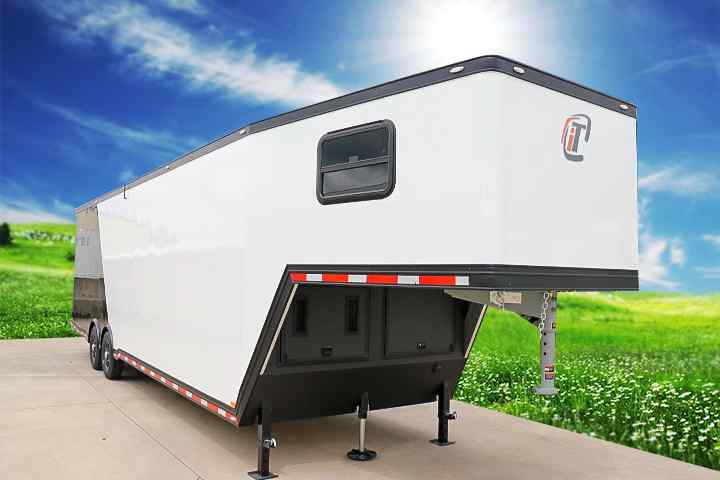 inTech Gooseneck Trailer