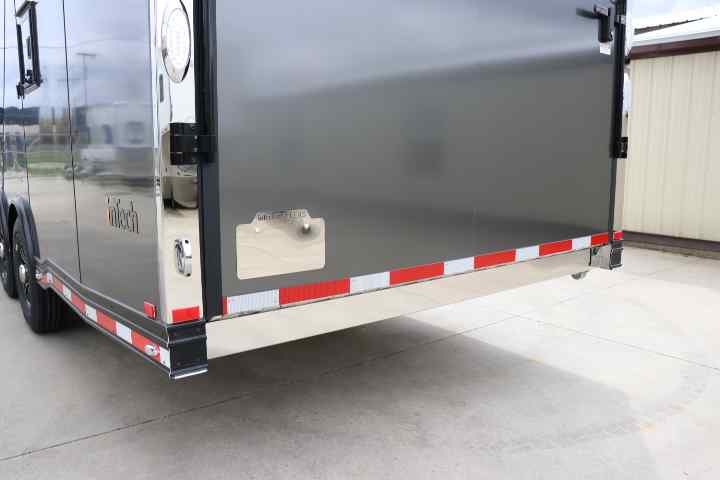 inTech Gooseneck Trailer