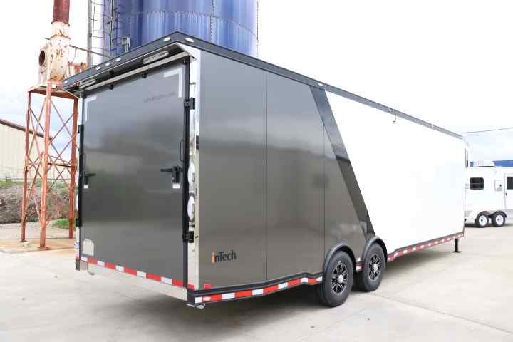 inTech Gooseneck Trailer